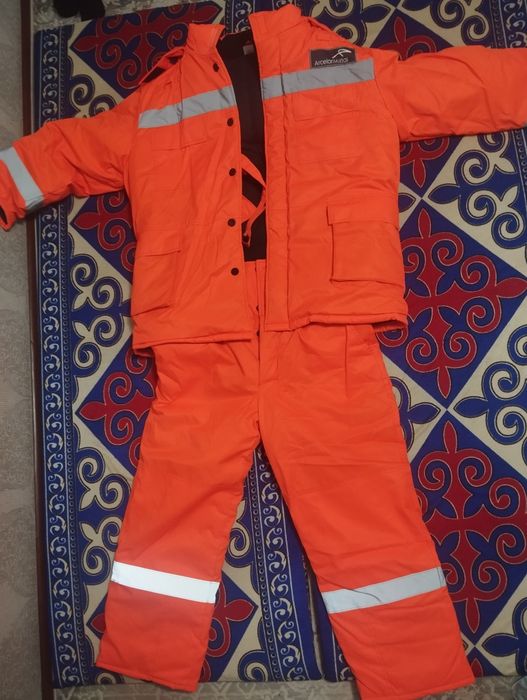 Продается зимняя спецодежда