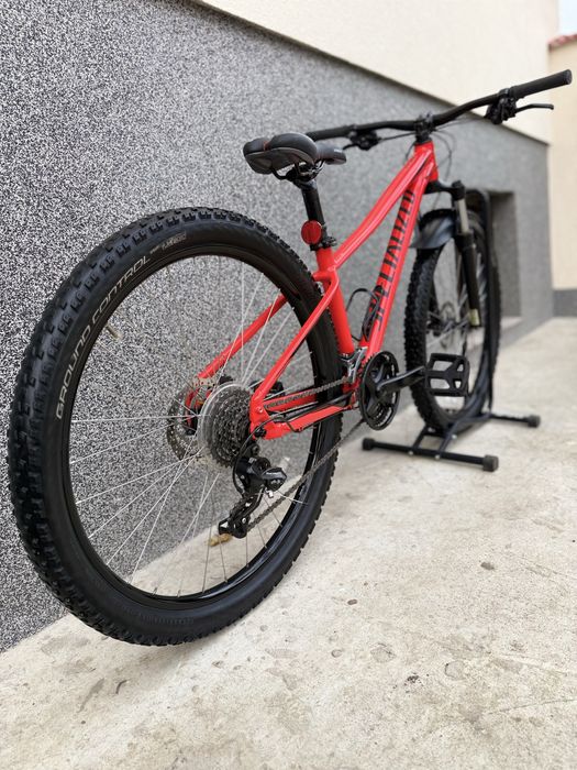 Specialized Pitch 27.5” – алуминиев планински велосипед, ОТЛИЧЕН