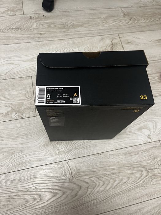 Adidasi nike  jordan masura 42,5