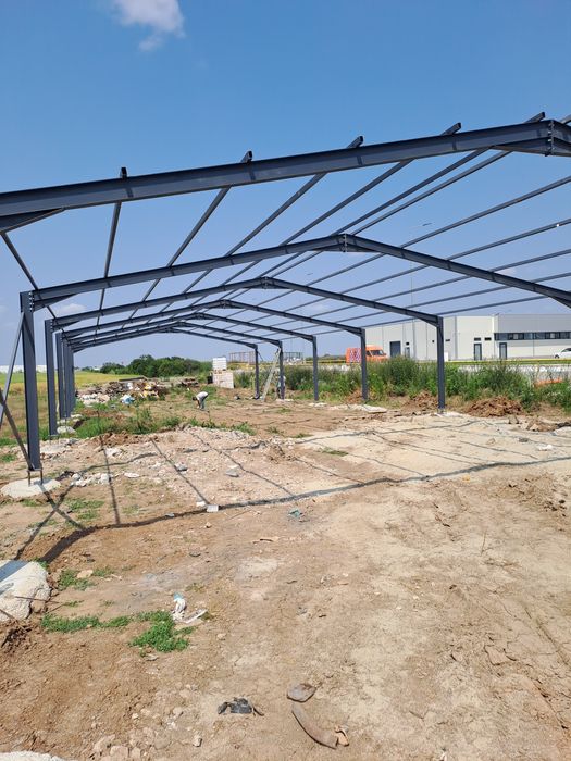 Vand hala metalică Avem pe stoc 
Asiguram transport și montaj Dorim se