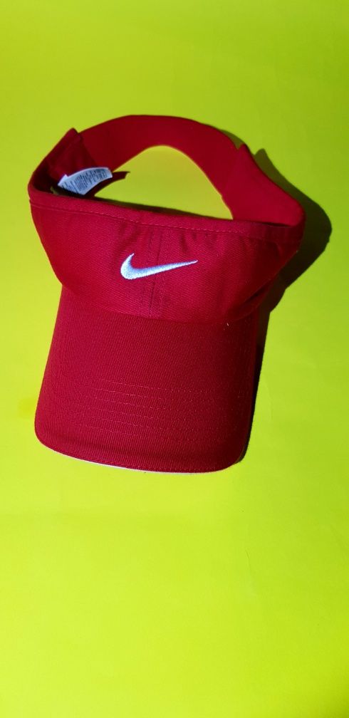 козирка.  FJALL RAVEN.  Nike Dri-fit