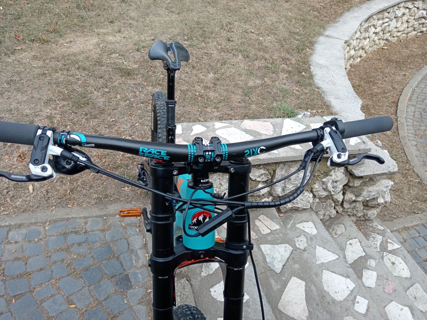 Bicicleta electrica rocky mountain altitude powerplay custom