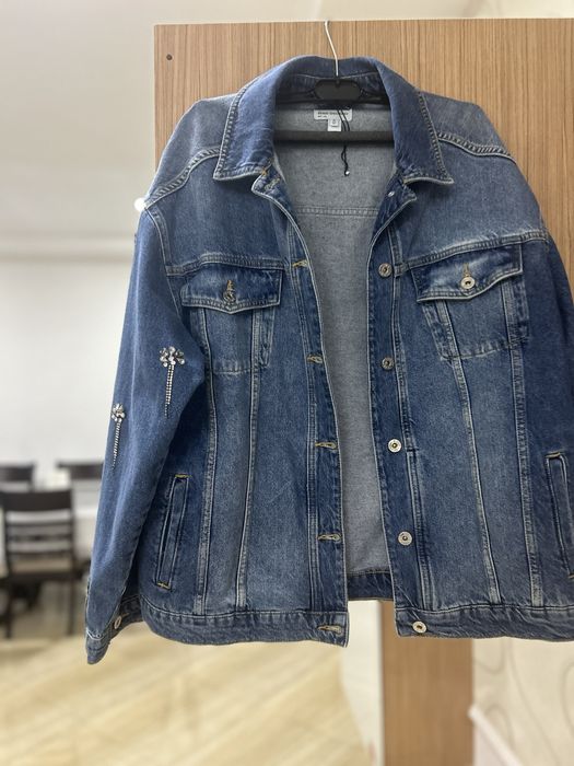 Compleu perfect pentru o iesire cool.