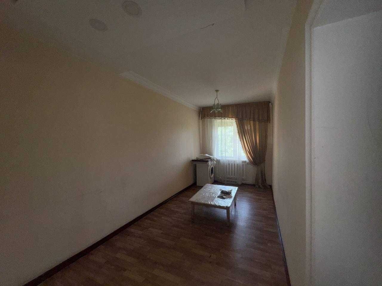 Срочно продаю 77 серия в центре Хамза, сзади Новза мечеть 4-ком (157)