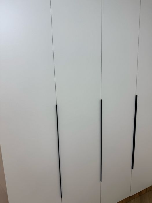 Продам новый шкаф