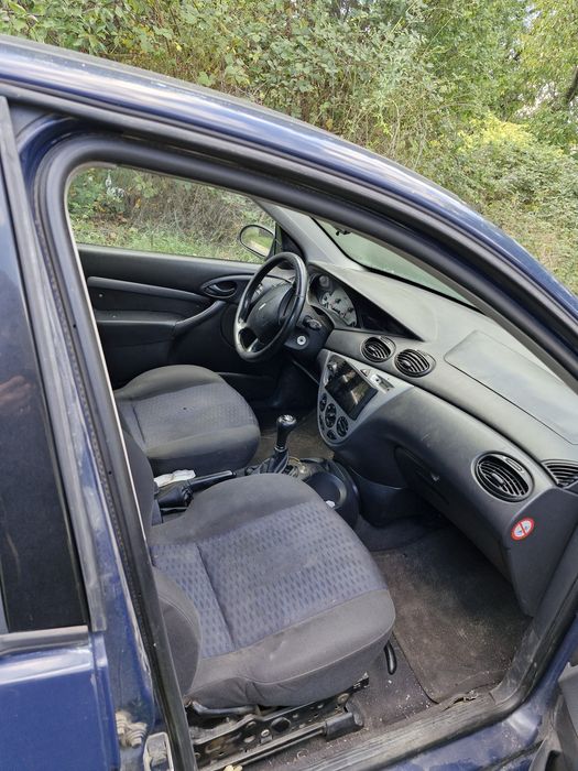 Vand Ford Focus 1.6 benzina