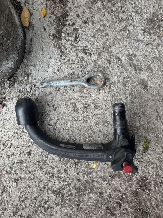 Патерица за Мерцедес с болтове 16 цола ,,кука за теглене