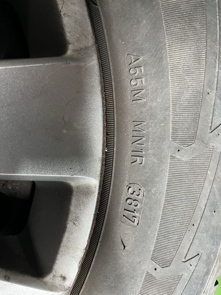 Anvelope iarna Goodyear UltraGrip 215/60/R16 99H DOT 2017 + jenti otel