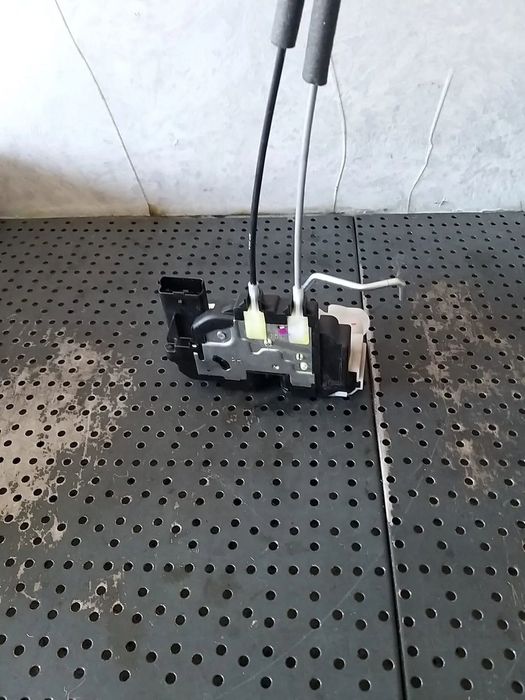Broasca usa dreapta fata hyundai i20 813201j030