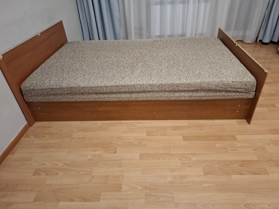 Кровать 140×200 с пружинным ортопедическим матрасом, низ открывается