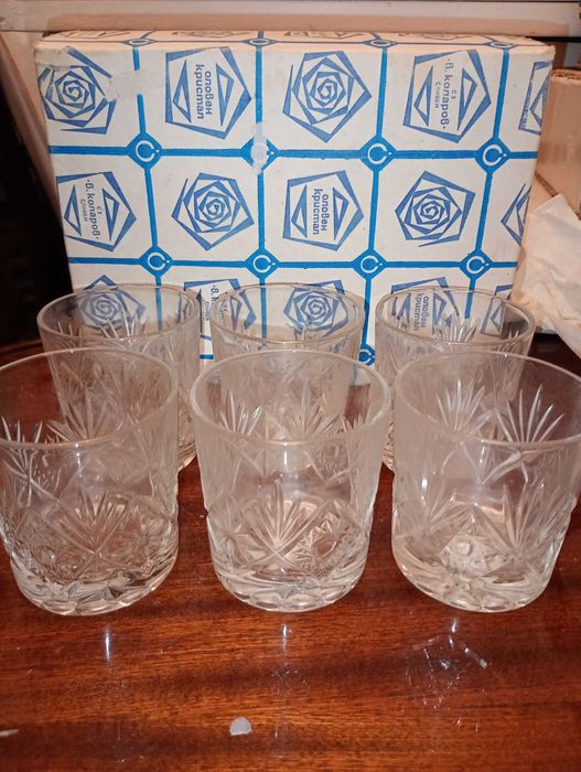 СОЦ кристални чаши стар  български кристал Подробности в описанието