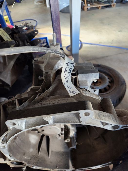 Vând cutii viteză manuală Ford Fiesta 1.25 si.1.3 benzină