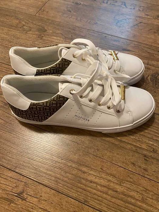 Adidasi Tommy Hilfiger originali