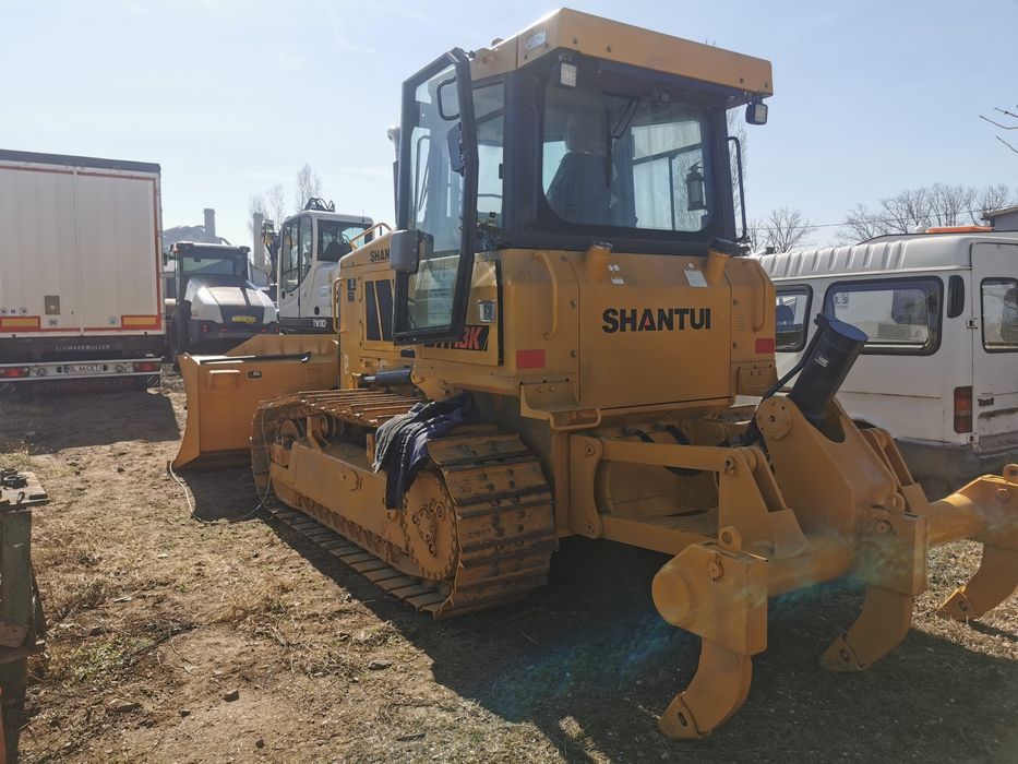 Buldozer Shantui DH13K