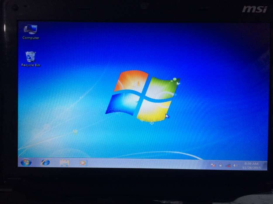 Display Minilaptop MSI U135