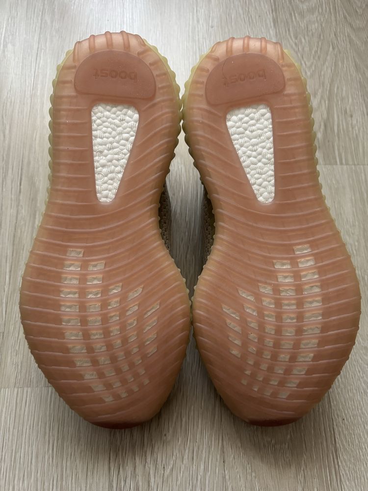 Adidasi Yeezy Boost 350 V2