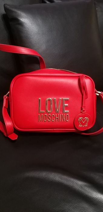 Чантичка Moschino