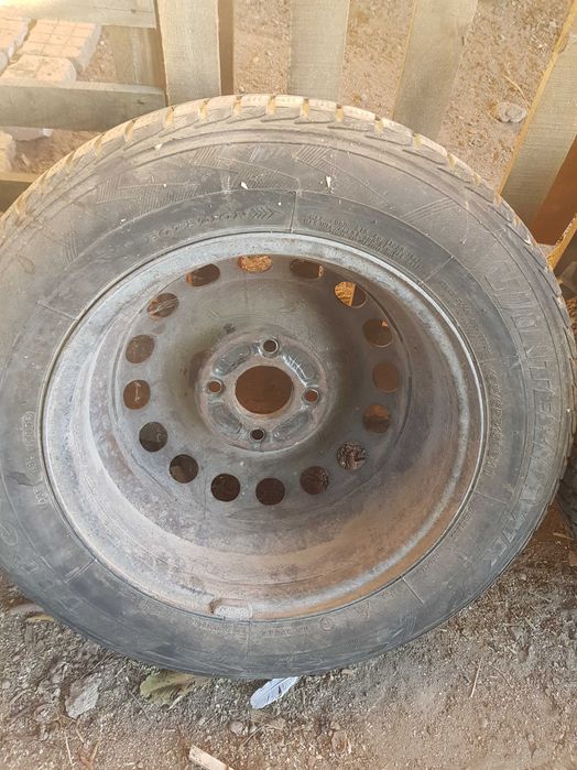 3 броя зимни гуми 15ки с джанти 195/65 R15