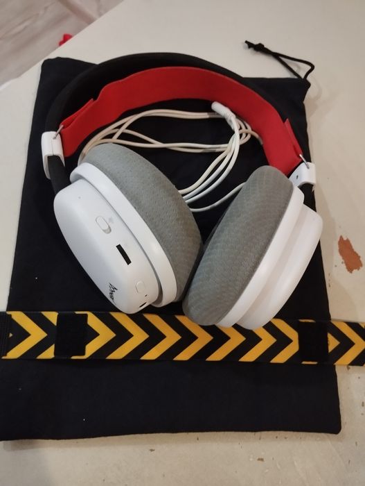 Наушники Monka HG9069W белые