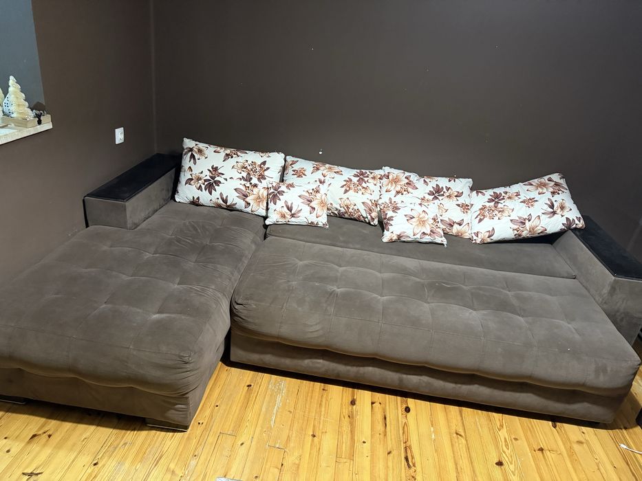 Ъглов холен диван