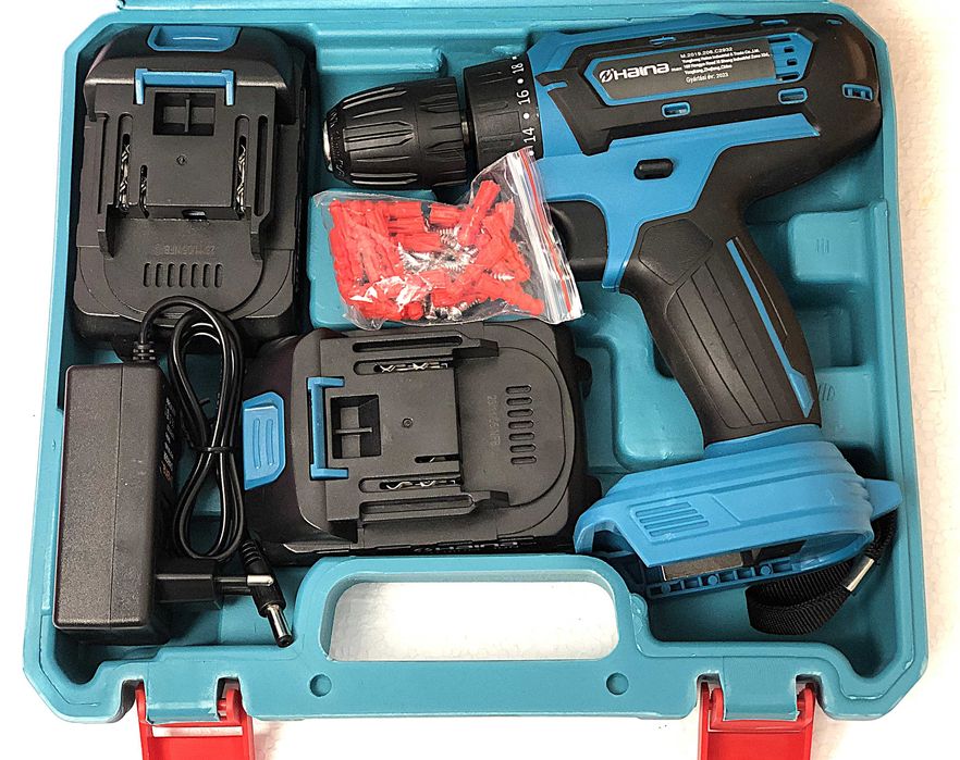 Bormasina cu acumulator 2x21V, set complet accesorii