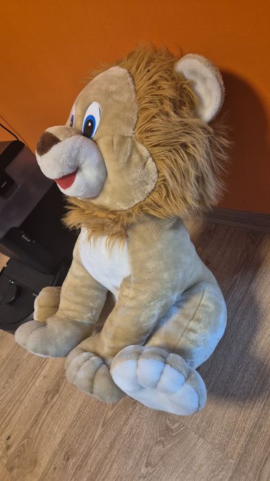 Голяма плюшена играчка ЛЪВ