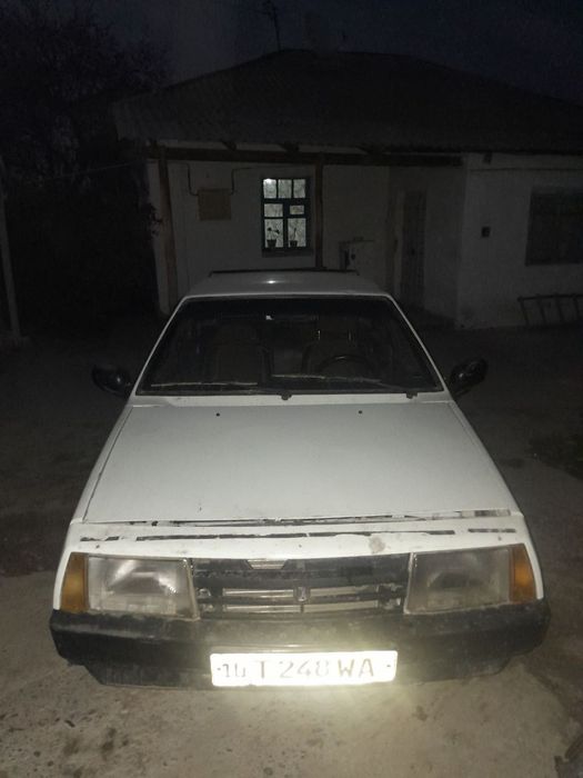 Срочно продаётся машина 09