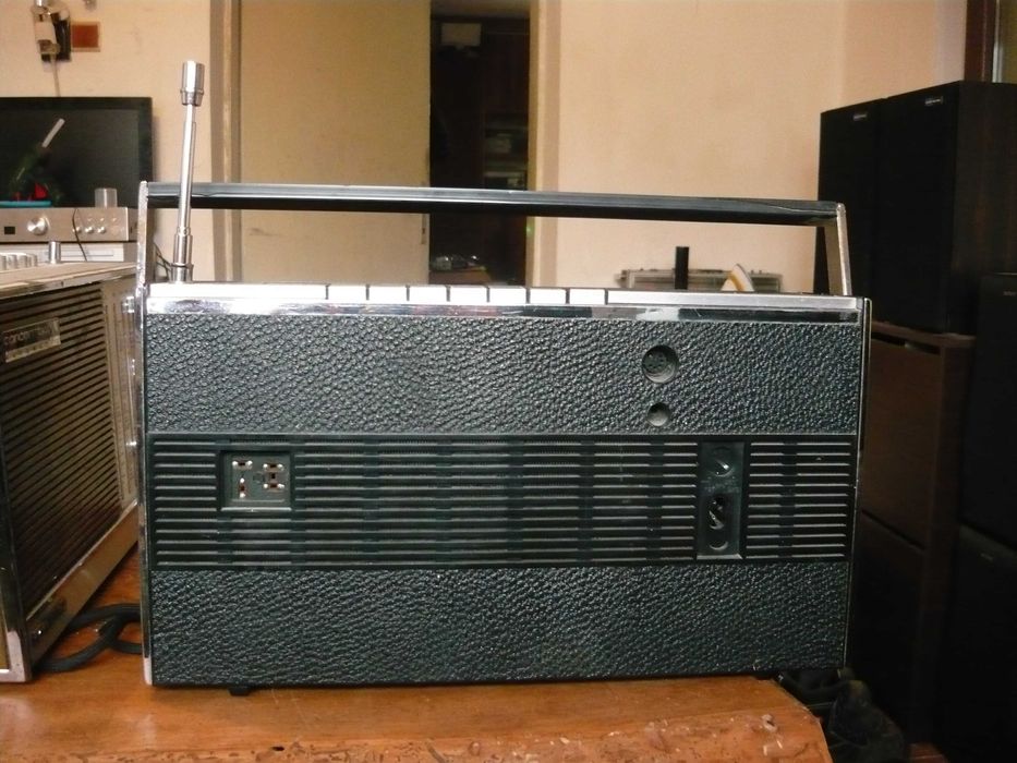 Ретро радио GRUNDIG MELODY BOY 1000