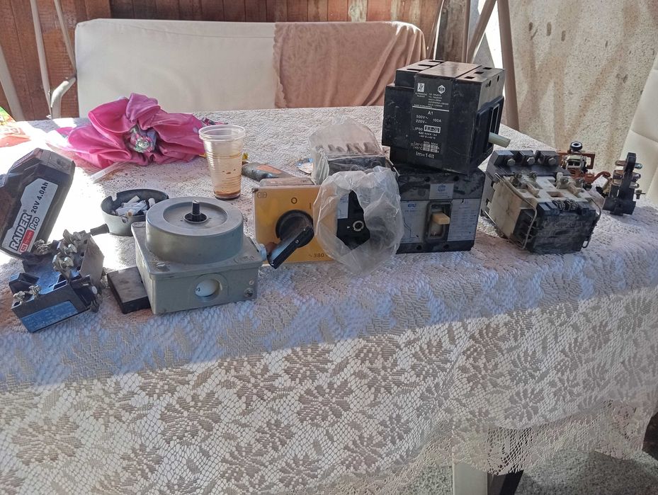 Контактори шалтери