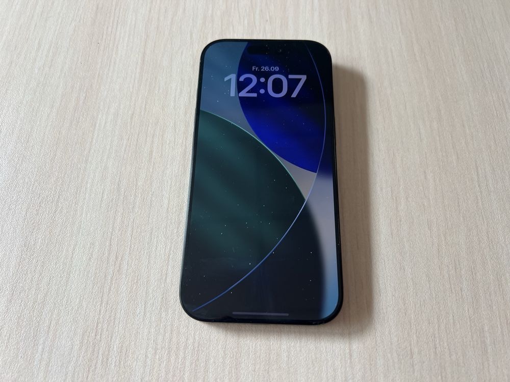 Продавам Apple iPhone 16 Pro 128GB