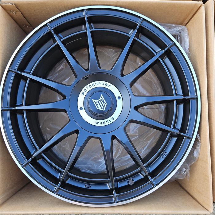 Jante noi Fox Racing R17 5x100 5x112Volkswagen Audi Skoda Mercedes