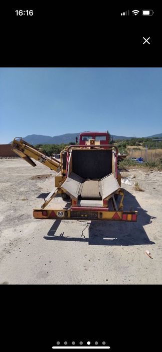 Inchiriez tocātor crengi ..Debarasari ,curățenie  păduri vegetație ,