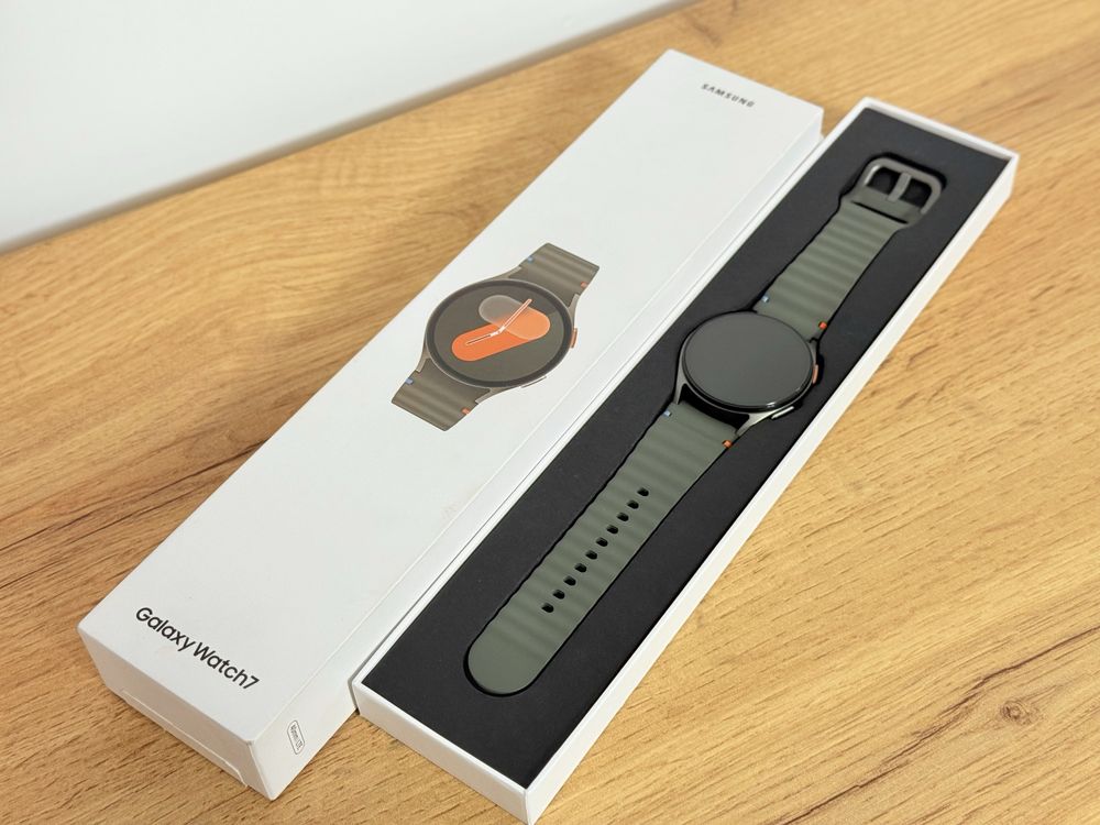 Samsung Galaxy Watch 7 40mm Чисто нов
