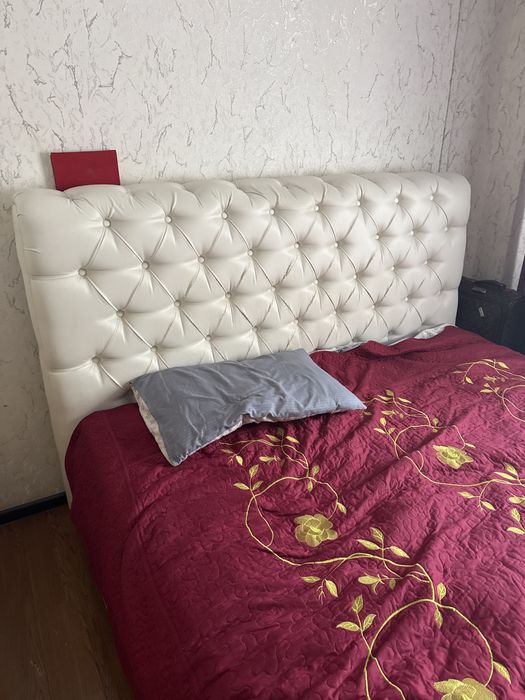 Кровать продаются