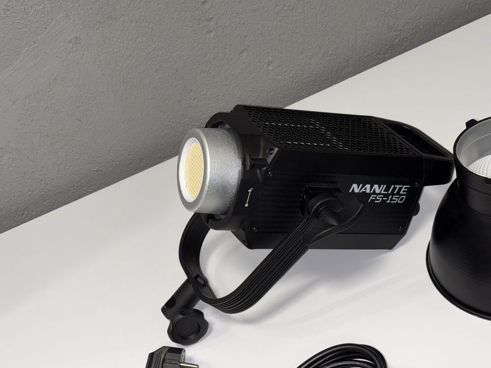 Осветление NanLite FS-150 AC LED Monolight (Daylight)