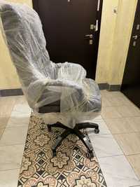 Продам офисное кресло руководителя