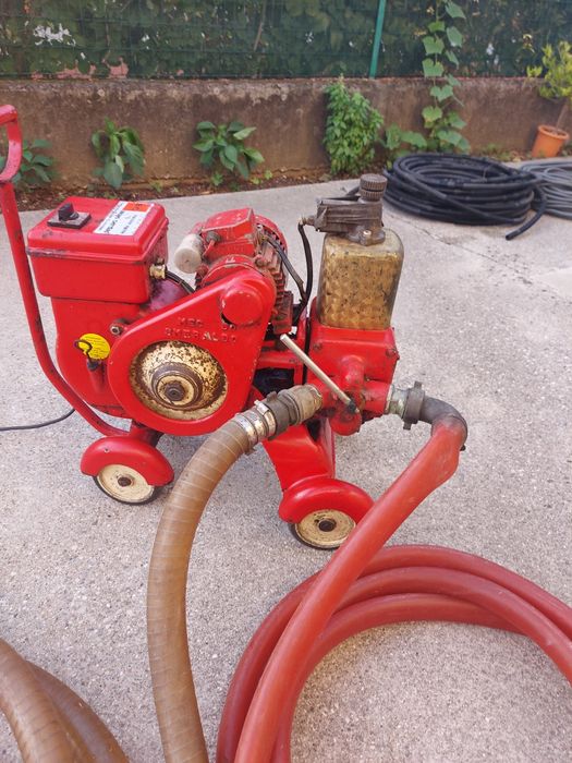 Pompa pentru vin cu dublu sens