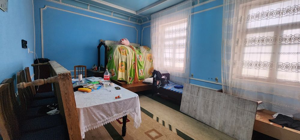 Хасанбой 1км от Пост Гаи место отличная 8соток фасад 20м 6комнатная