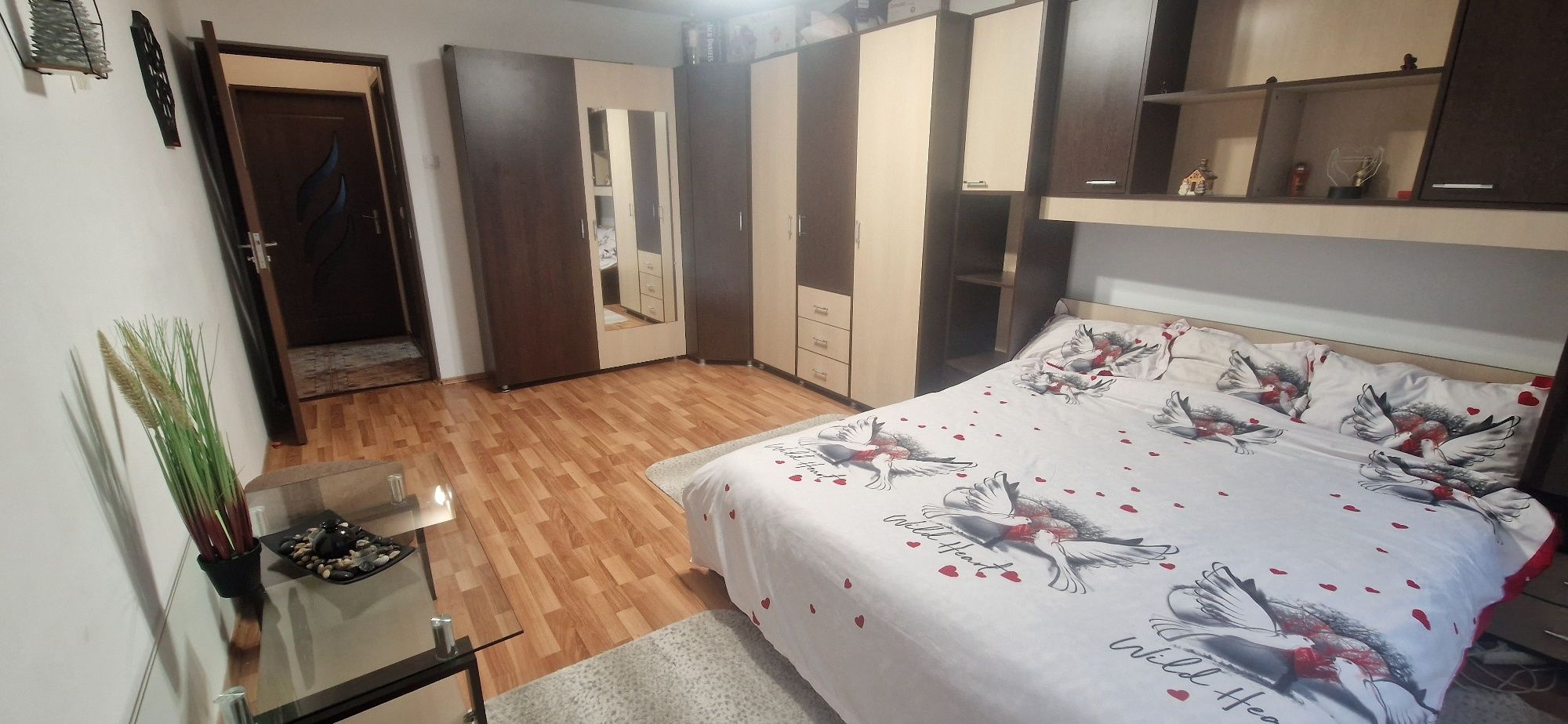 Apartament spațios de vanzare-confort  locație excelentă !Între Lacuri