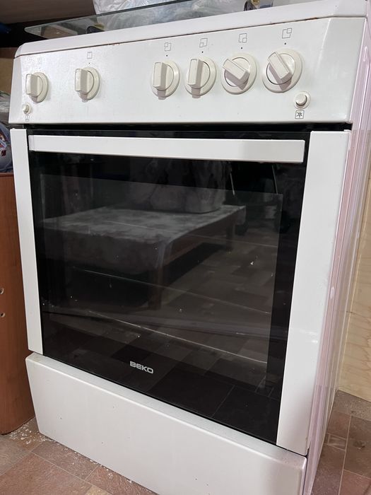 Турецкая газовая плита! Всё в рабочем состоянии абсолютно!