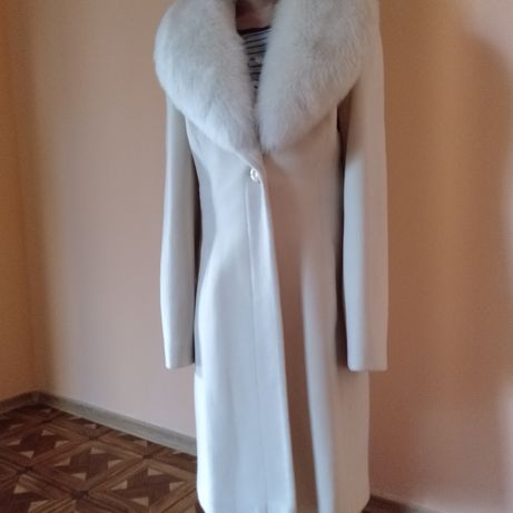 Продам срочно пальто турецкий фабрика  Кент