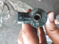 Injector Ford Focus Fiesta 1.5 TDCI 1.6 TDCI  0445110489