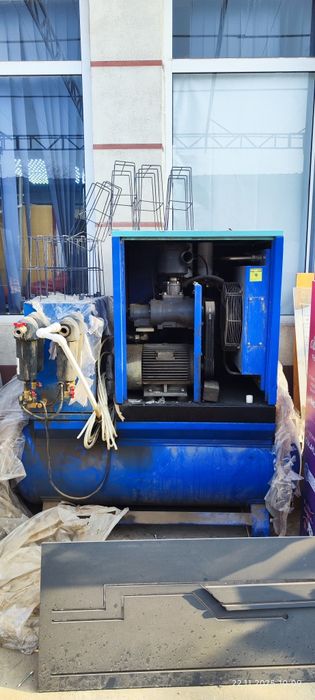 Продаётся винтовой HANBELL компрессор, осушитель,ресивер