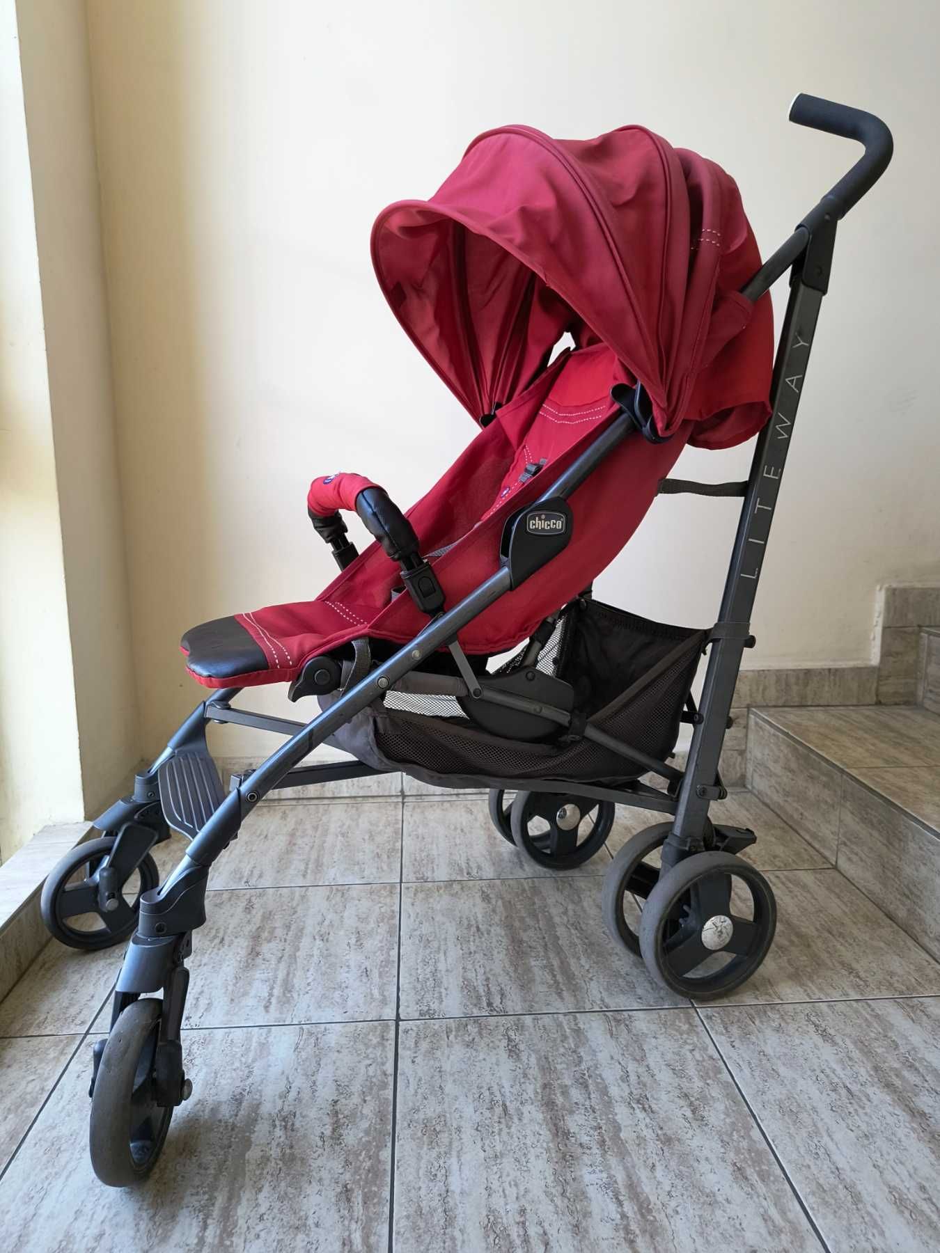 Лятна количка  Chicco Liteway