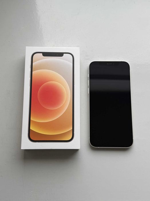 iPhone 12 128GB Бял - Отлично състояние, отключен, с кутия