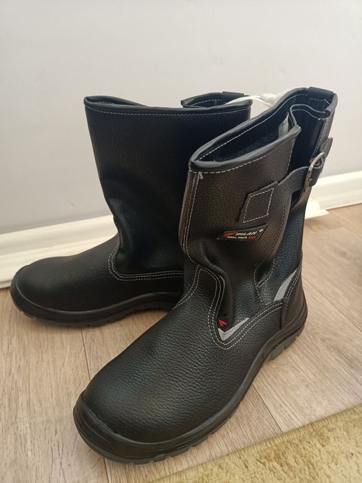 Продам Рабочие сапоги