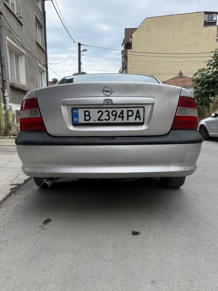 Опел Вектра Б 1.8