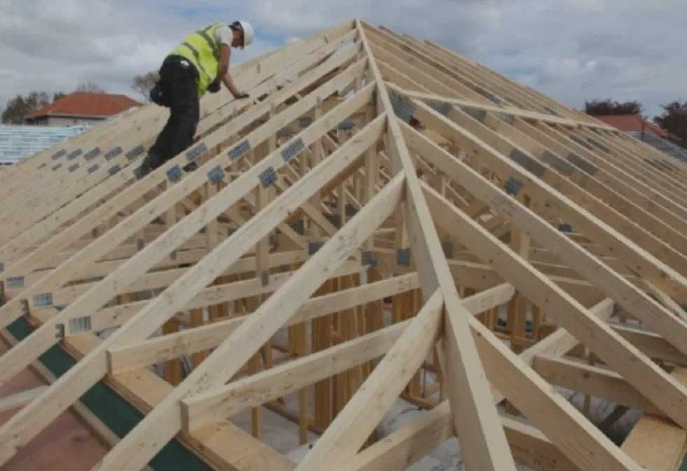 Firma montam acoperisuri tabla lindab + dulgerie – reparatii