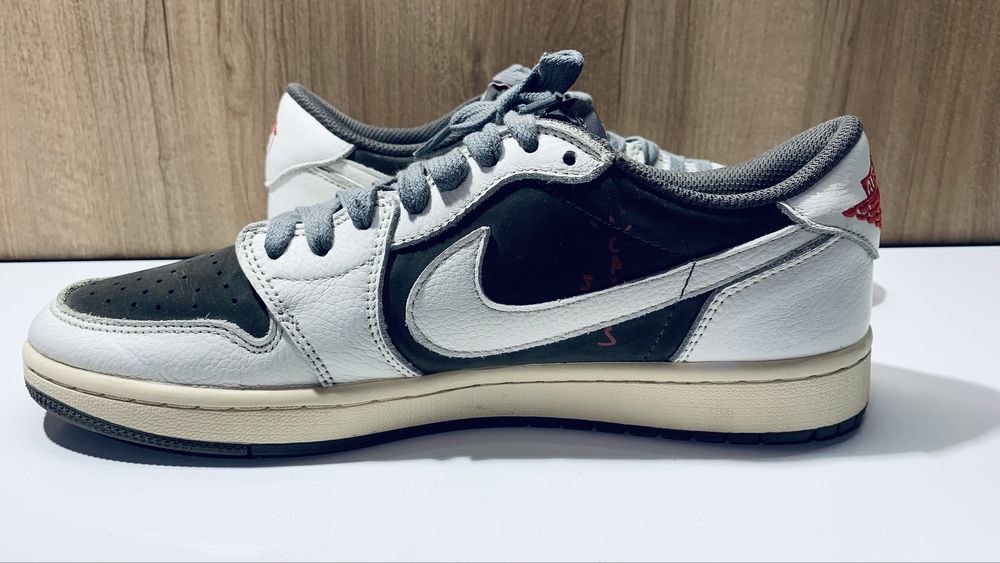 Оригинални мъжки Jordan 1 Low OG x Travis Scott