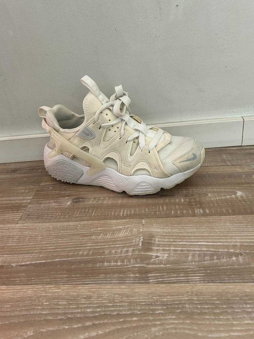Женски обувки Nike Air Huarache Craft